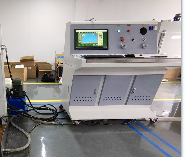 壓力交變試驗(yàn)機(jī)的結(jié)構(gòu)組成